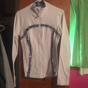 White lululemon jacket